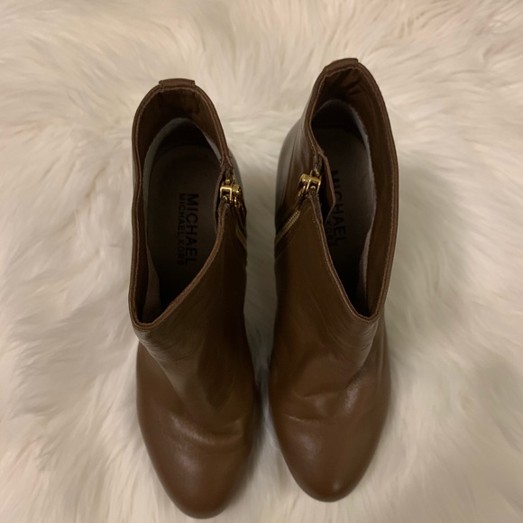 MICHAEL KORS Sammy Booties - Picture 3 of 8